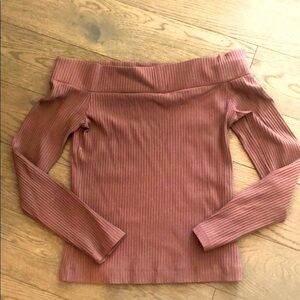 Aritzia off the shoulder beautiful top